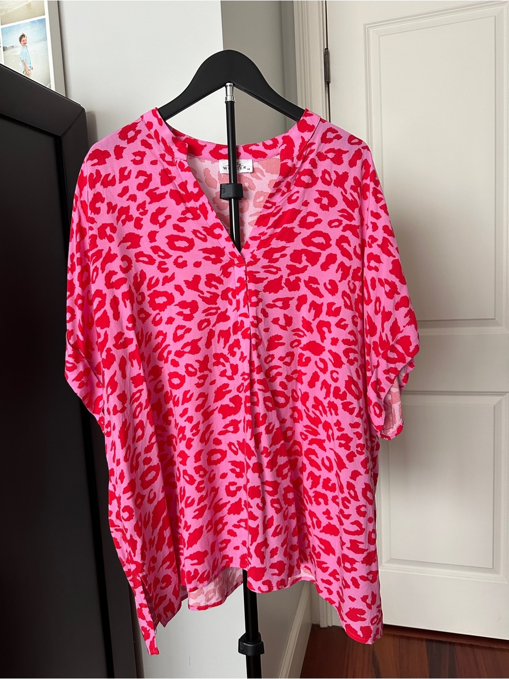 V-Neck Leopard Print Tunic in Bright Pink and Red